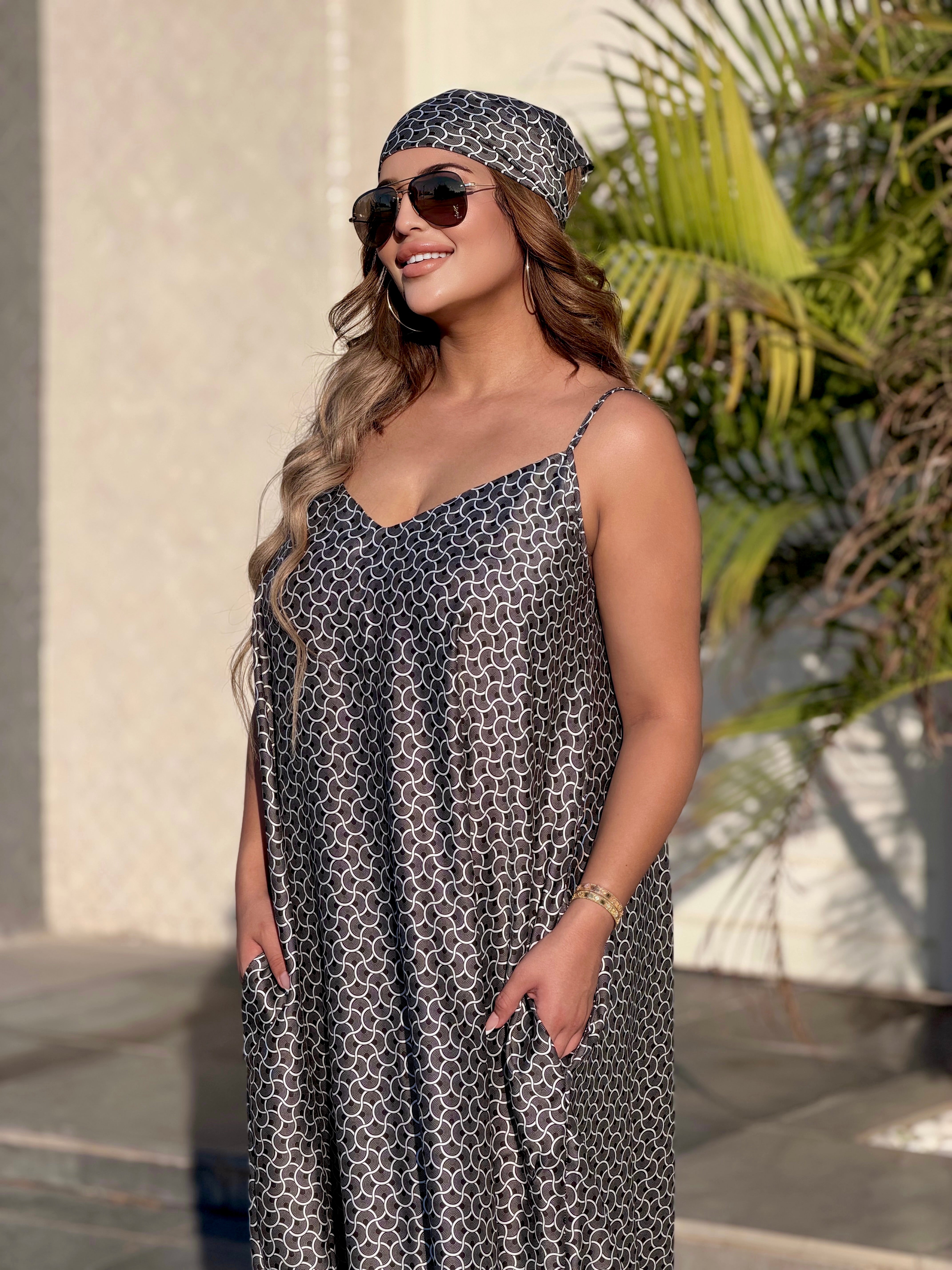 Robe Maxi Illusion Géométrique (avec foulard assorti)