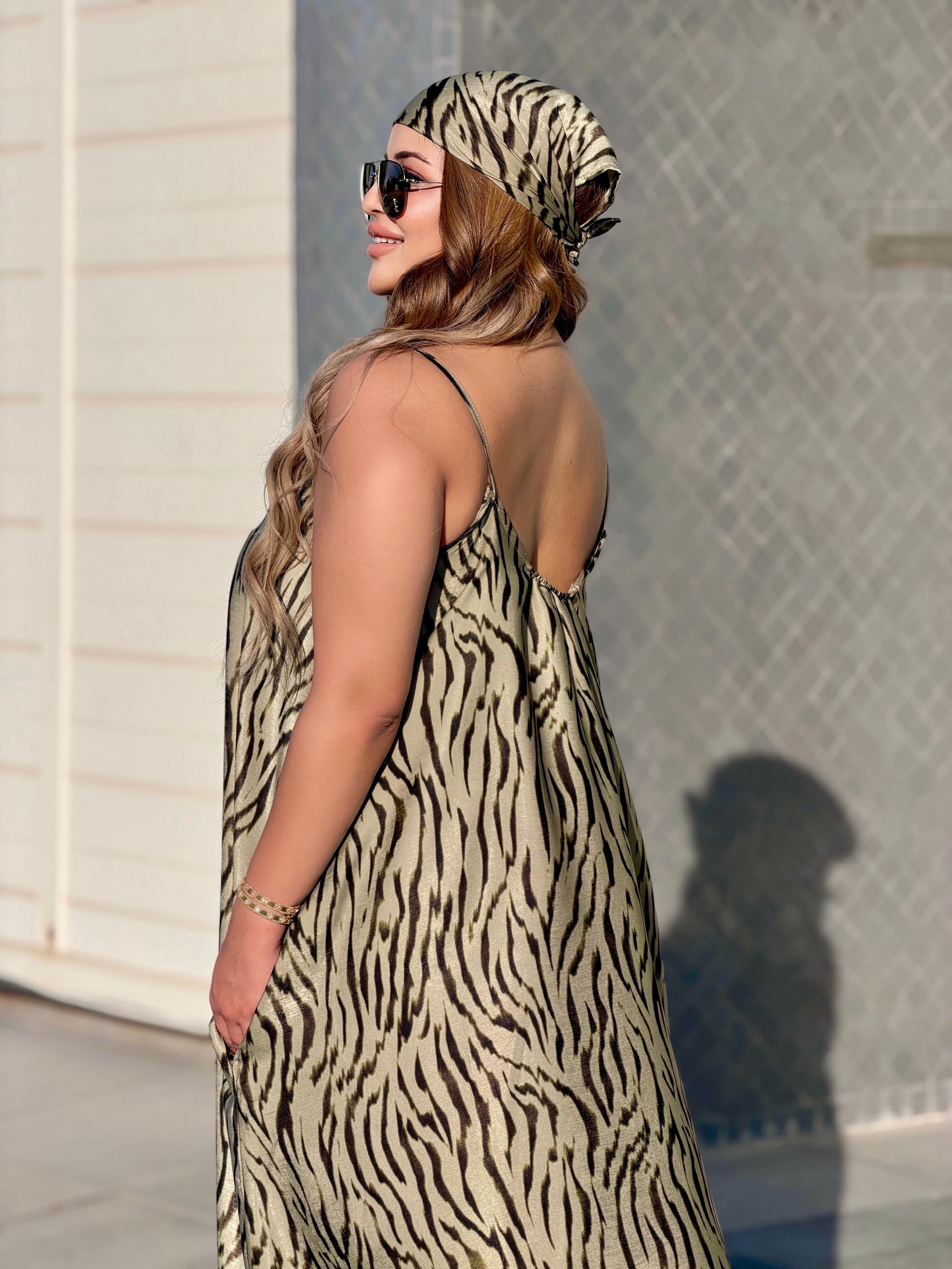 Robe Maxi Safari Glamour (avec foulard assorti)